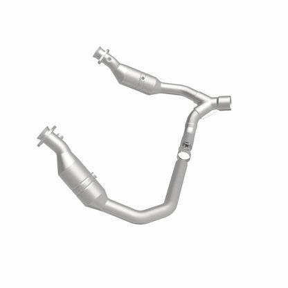 MagnaFlow Dodge Ram 1500 California Grade CARB Compliant Direct-Fit Catalytic Converter 4551291 360 Degree Image Set