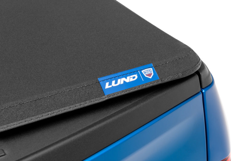 Lund 02-17 Dodge Ram 1500 (5.5ft. Bed) Genesis Elite Tri-Fold Tonneau Cover - Black 95865 95865 Photo - Close Up