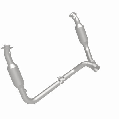Magnaflow 2006 Dodge Ram 1500 5.7L Direct Fit Catalytic Converter 4651711 4651711 360 Degree Image Set