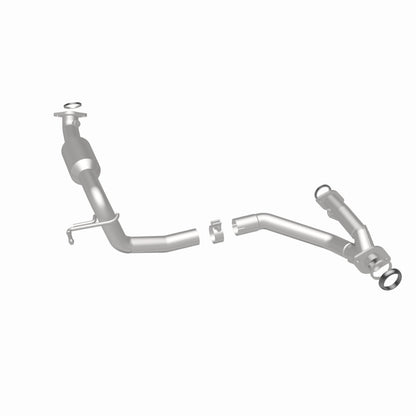MagnaFlow Toyota Tacoma OEM Grade Federal / EPA Compliant Direct-Fit Catalytic Converter 52562 360 Degree Image Set