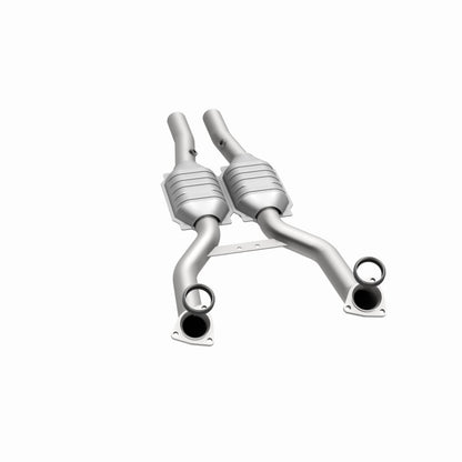 MagnaFlow Chevrolet Corvette HM Grade Federal / EPA Compliant Direct-Fit Catalytic Converter 93988 360 Degree Image Set