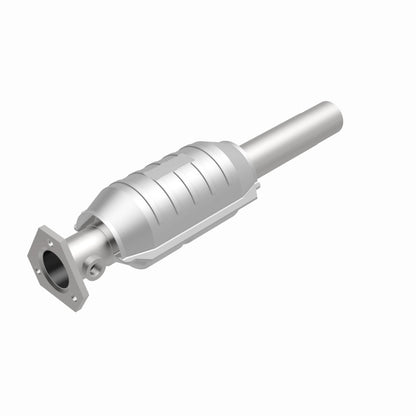 MagnaFlow Volkswagen Standard Grade Federal / EPA Compliant Direct-Fit Catalytic Converter 22917 360 Degree Image Set