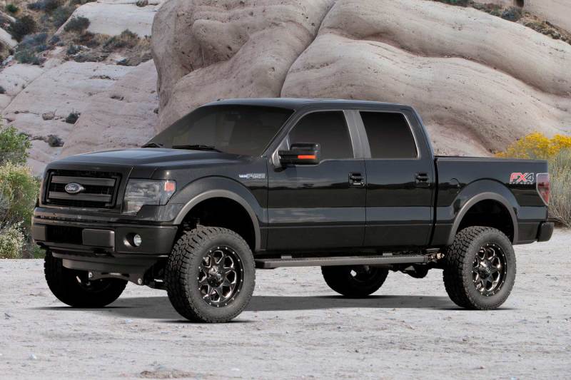 Fabtech 6" Basic System w/ Front Stock Coilovers Spacers & Rear Performance K2188 Photo - lifestyle view