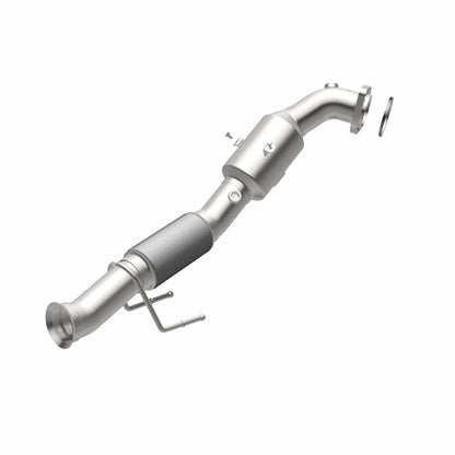 MagnaFlow Ford Focus OEM Grade Federal / EPA Compliant Direct-Fit Catalytic Converter 21-427 360 Degree Image Set