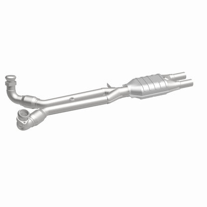 MagnaFlow Alfa Romeo Standard Grade Federal / EPA Compliant Direct-Fit Catalytic Converter 23097 360 Degree Image Set