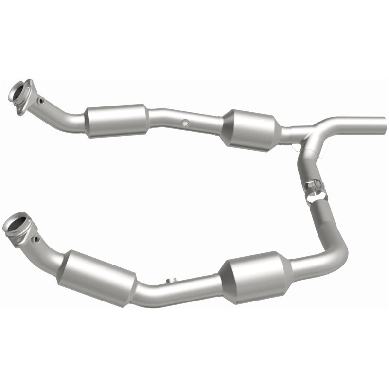 MagnaFlow Ford California Grade CARB Compliant Direct-Fit Catalytic Converter 5582640 Photo - out of package