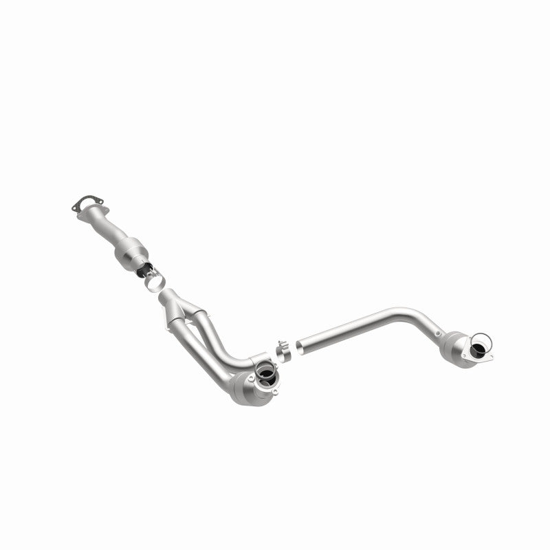 MagnaFlow OEM Grade Federal / EPA Compliant Direct-Fit Catalytic Converter 52134 360 Degree Image Set