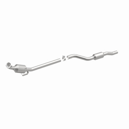 MagnaFlow Mercedes-Benz GLK350 OEM Grade Federal / EPA Compliant Direct-Fit Catalytic Converter 21-440 360 Degree Image Set