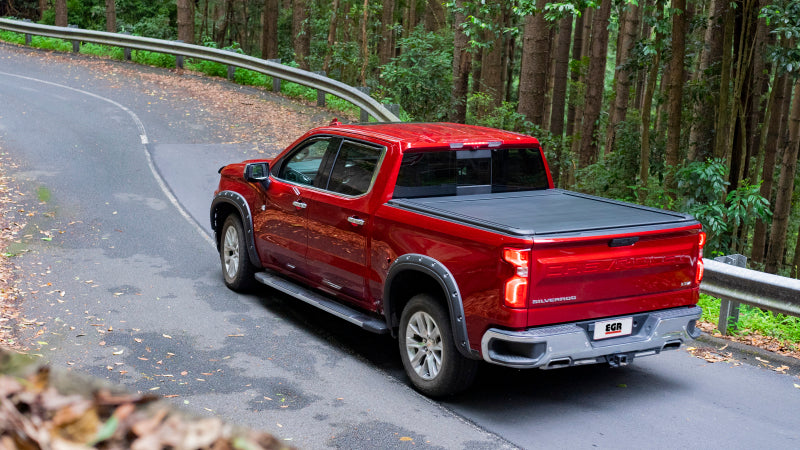 EGR 19-23 Chevrolet Silverado RollTrac Electric Retractable Bed Cover RT039603E RT039603E Photo - lifestyle view