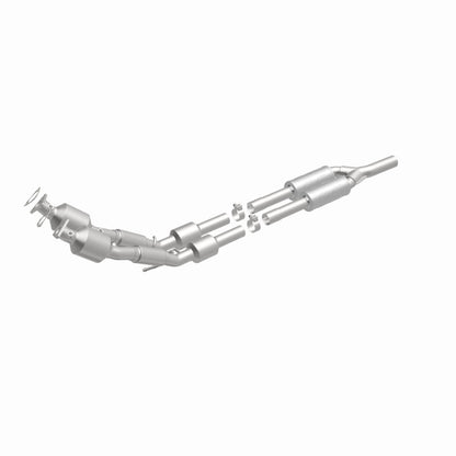 MagnaFlow Volkswagen Passat California Grade CARB Compliant Direct-Fit Catalytic Converter 551838 360 Degree Image Set