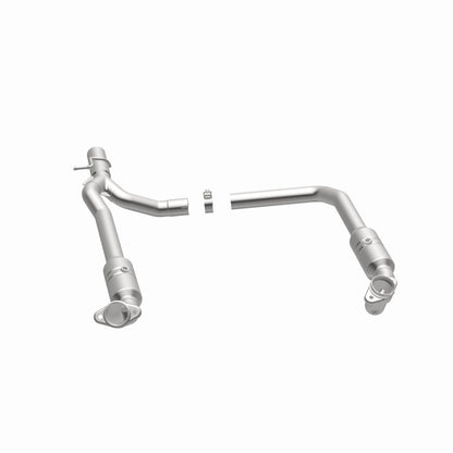 MagnaFlow Ford OEM Grade Federal / EPA Compliant Direct-Fit Catalytic Converter 52294 360 Degree Image Set