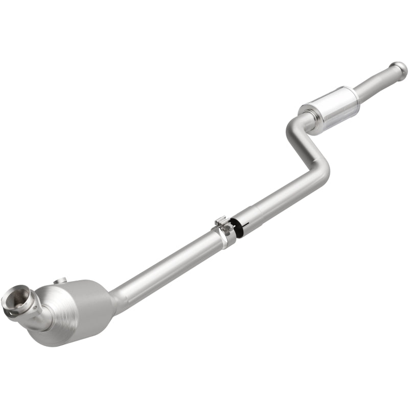 MagnaFlow Mercedes-Benz C300 OEM Grade Federal / EPA Compliant Direct-Fit Catalytic Converter 21-497 Photo - Primary