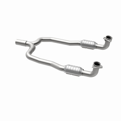 MagnaFlow Chevrolet Corvette Standard Grade Federal / EPA Compliant Direct-Fit Catalytic Converter 93487 360 Degree Image Set