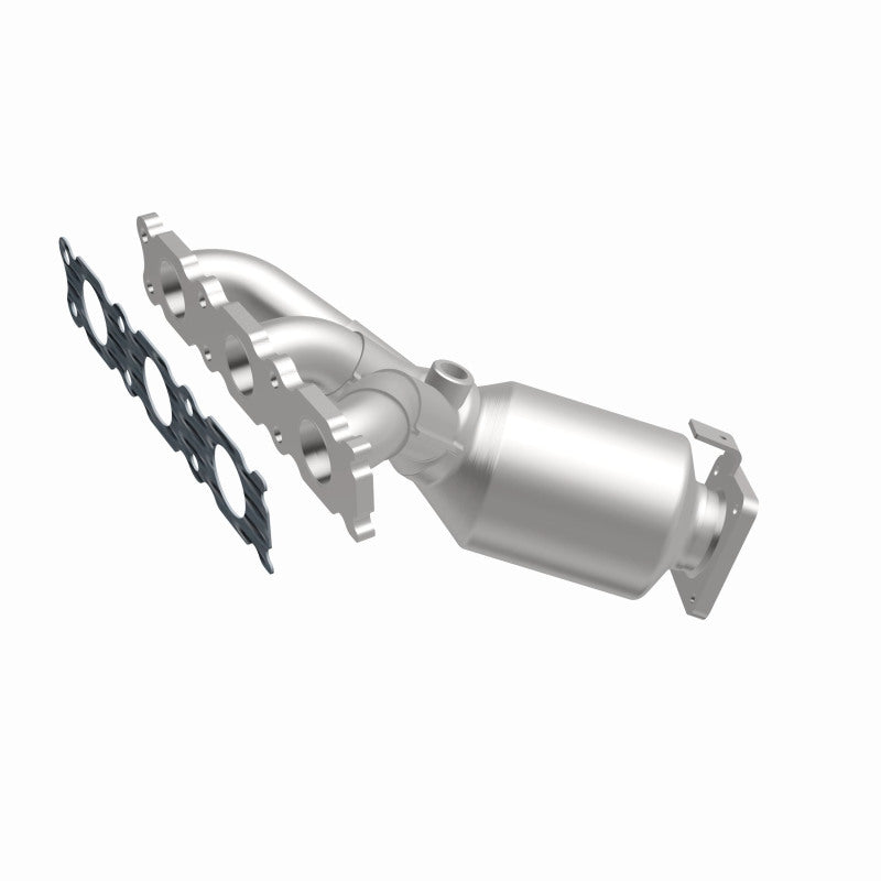 MagnaFlow Volvo XC90 OEM Grade Federal / EPA Compliant Manifold Catalytic Converter 52131 360 Degree Image Set