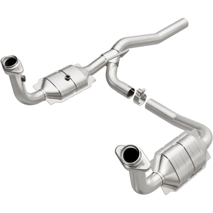MagnaFlow OEM Grade Federal / EPA Compliant Direct-Fit Catalytic Converter 49187 Photo - Primary