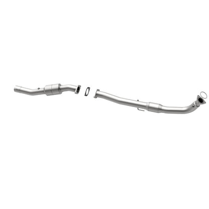 MagnaFlow Chevrolet Silverado 2500 HD OEM Grade Federal / EPA Compliant Direct-Fit Catalytic Converter 51949 360 Degree Image Set