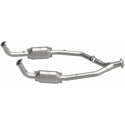 MagnaFlow Land Rover Discovery OEM Grade Federal / EPA Compliant Direct-Fit Catalytic Converter 49720 Photo - out of package