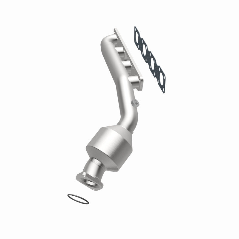 MagnaFlow Infiniti OEM Grade Federal / EPA Compliant Manifold Catalytic Converter 52424 360 Degree Image Set