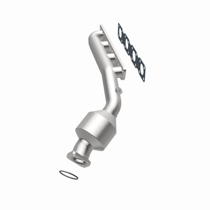 MagnaFlow Infiniti OEM Grade Federal / EPA Compliant Manifold Catalytic Converter 52424 360 Degree Image Set