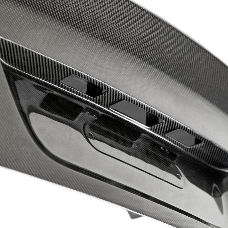 Seibon 97-03 BMW 5 Series (E39) CSL-Style Carbon Fiber Trunk/Hatch TL9703BMWE39-C TL9703BMWE39-C Photo - Primary