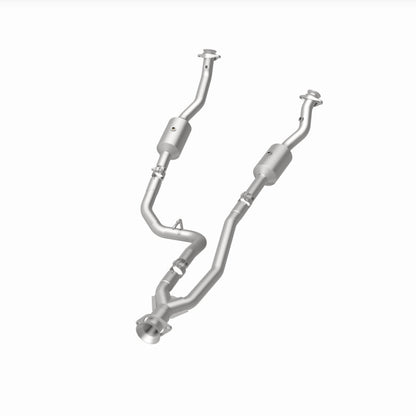 Magnaflow 20-21 Ford Transit-150 Single Underbody V6 3.5L RWD Direct-Fit Catalytic Converter 280248 280248 360 Degree Image Set