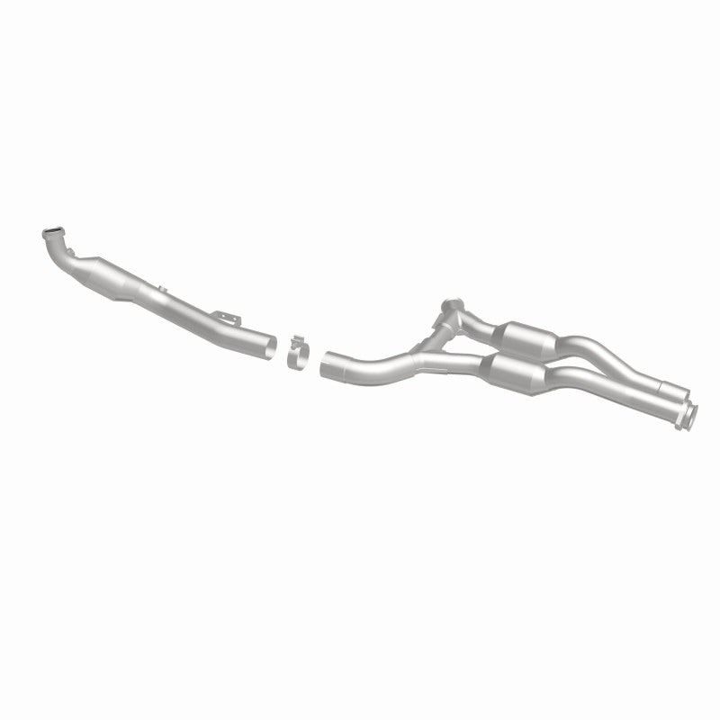 MagnaFlow Mercedes-Benz HM Grade Federal / EPA Compliant Direct-Fit Catalytic Converter 24334 360 Degree Image Set
