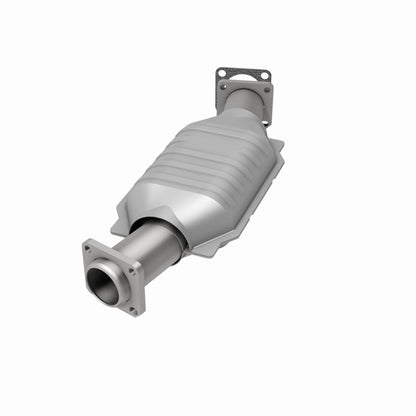 MagnaFlow Standard Grade Federal / EPA Compliant Direct-Fit Catalytic Converter 93427 360 Degree Image Set