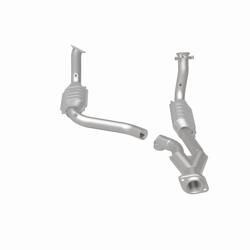 MagnaFlow Chevrolet SSR OEM Grade Federal / EPA Compliant Direct-Fit Catalytic Converter 49580 360 Degree Image Set