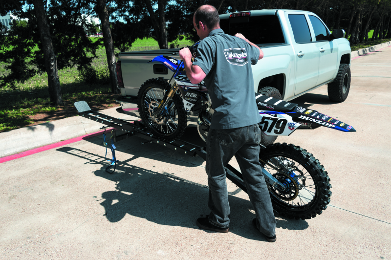 BikeMaster Motorcycle Carrier 151520 151520 User 1