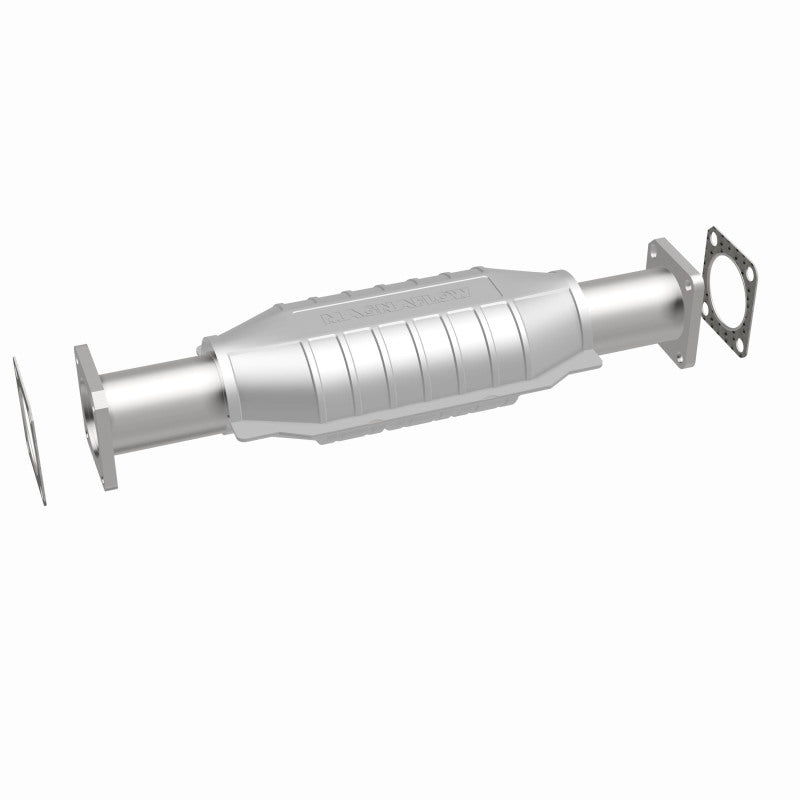 MagnaFlow Isuzu Standard Grade Federal / EPA Compliant Direct-Fit Catalytic Converter 23657 360 Degree Image Set