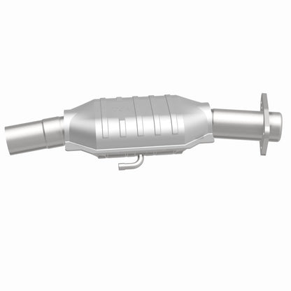 MagnaFlow California Grade CARB Compliant Direct-Fit Catalytic Converter 3322418 360 Degree Image Set