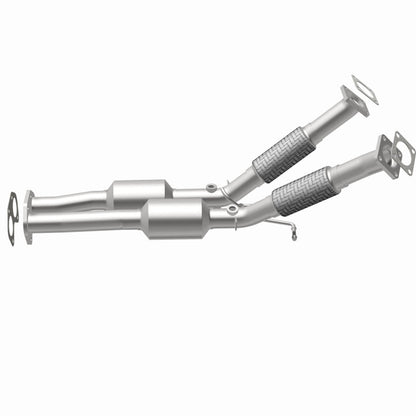 MagnaFlow Volvo XC90 OEM Grade Federal / EPA Compliant Direct-Fit Catalytic Converter 21-506 360 Degree Image Set