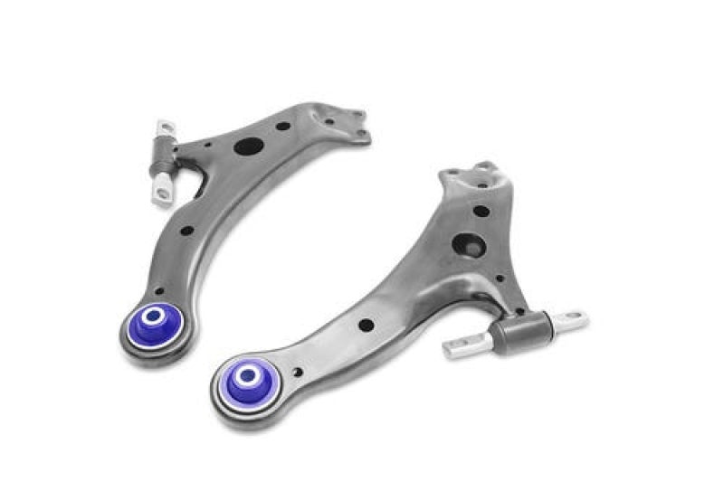 Superpro 2002 Toyota Camry SE Front Lower Control Arm Set w/ Bushings TRC1052