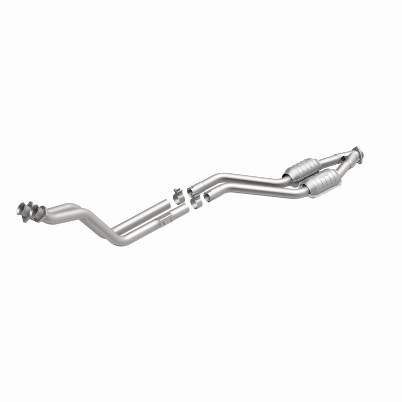 MagnaFlow Mercedes-Benz C220 Standard Grade Federal / EPA Compliant Direct-Fit Catalytic Converter 23578 360 Degree Image Set