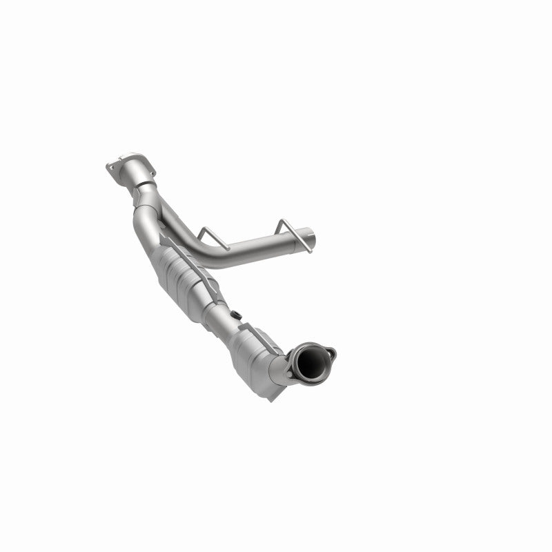 MagnaFlow Ford Expedition OEM Grade Federal / EPA Compliant Direct-Fit Catalytic Converter 49607 360 Degree Image Set