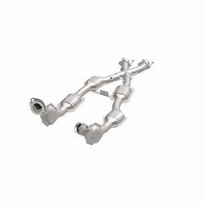 MagnaFlow Ford Mustang HM Grade Federal / EPA Compliant Direct-Fit Catalytic Converter 93348 360 Degree Image Set