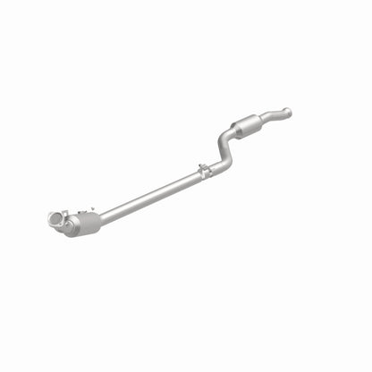 MagnaFlow Mercedes-Benz OEM Grade Federal / EPA Compliant Direct-Fit Catalytic Converter 21-447 360 Degree Image Set