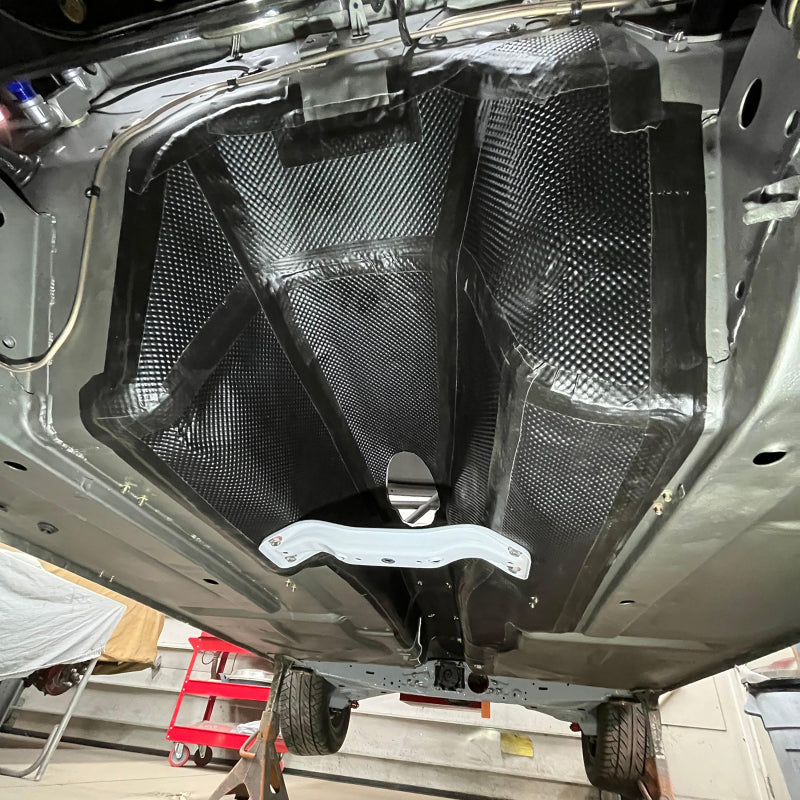 DEI Floor and Tunnel Shield II 21in x 48in - 7.0 sq ft 50552 50552 Photo - lifestyle view