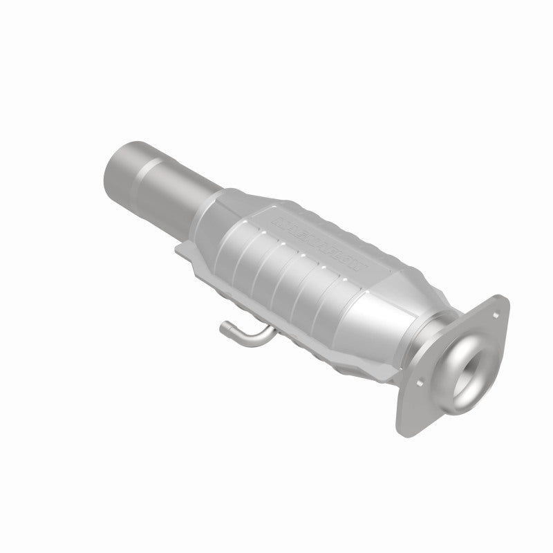 MagnaFlow California Grade CARB Compliant Direct-Fit Catalytic Converter 3322441 360 Degree Image Set