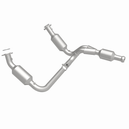 MagnaFlow California Grade CARB Compliant Direct-Fit Catalytic Converter 5582578 360 Degree Image Set