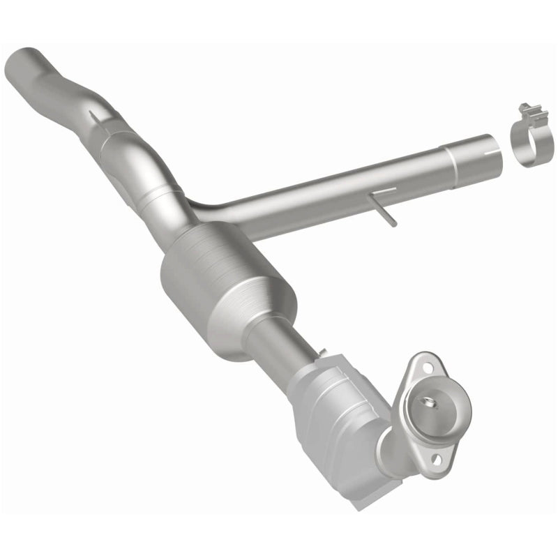 MagnaFlow Ford F-150 OEM Grade Federal / EPA Compliant Direct-Fit Catalytic Converter 52450 Photo - out of package
