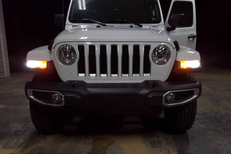 Diode Dynamics JL Wrangler Front Turn Stage 2 (7443 LED Bulb XPR - White and - Amber) DD0422 DD0422 User 2