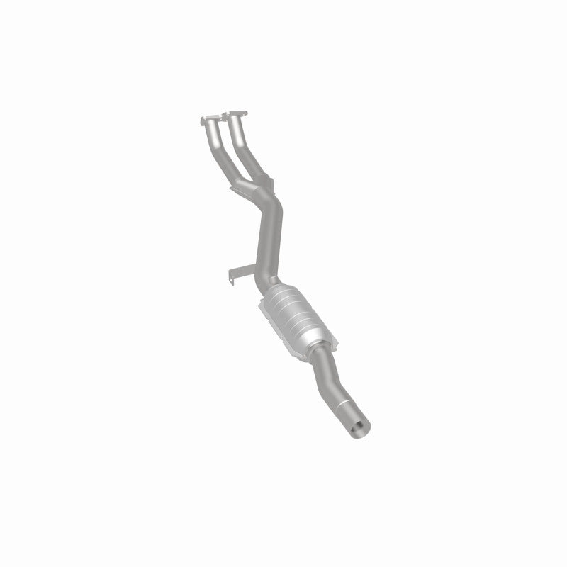 MagnaFlow BMW Standard Grade Federal / EPA Compliant Direct-Fit Catalytic Converter 93685 360 Degree Image Set