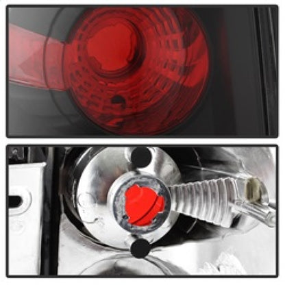 Spyder Lincoln Navigator 03-06 Euro Style Tail Lights Black ALT-YD-LN03-BK 5005946 5005946 Photo - Unmounted
