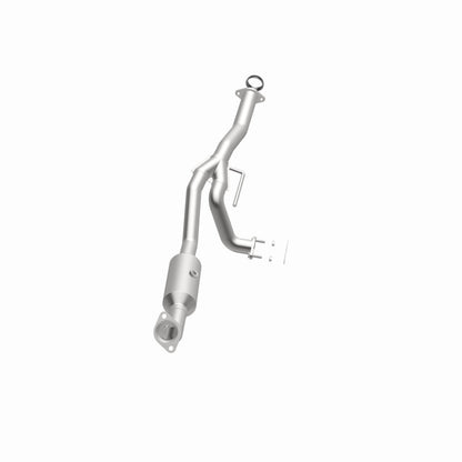 MagnaFlow California Grade CARB Compliant Direct-Fit Catalytic Converter 5561676 360 Degree Image Set