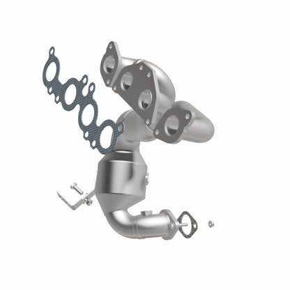 MagnaFlow Volvo XC90 HM Grade Federal / EPA Compliant Manifold Catalytic Converter 24363 360 Degree Image Set