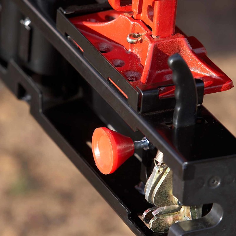 ARB Hilift Bracket Rstb Tj 5750030 5750030 Photo - Close Up