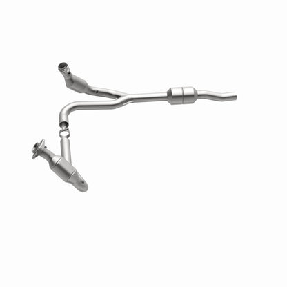 MagnaFlow Dodge Ram 1500 OEM Grade Federal / EPA Compliant Direct-Fit Catalytic Converter 49554 360 Degree Image Set