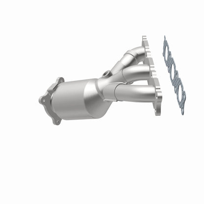 MagnaFlow Land Rover LR2 OEM Grade Federal / EPA Compliant Manifold Catalytic Converter 52167 360 Degree Image Set