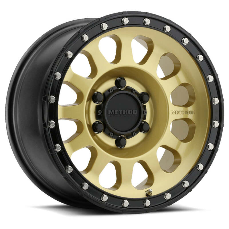 Method Wheels Method MR315 20x10 / 5x5.5 BP / -18mm Offset / 108mm CB Gold - Black Lip Wheel MR31521055118N MR31521055118N Photo - Primary